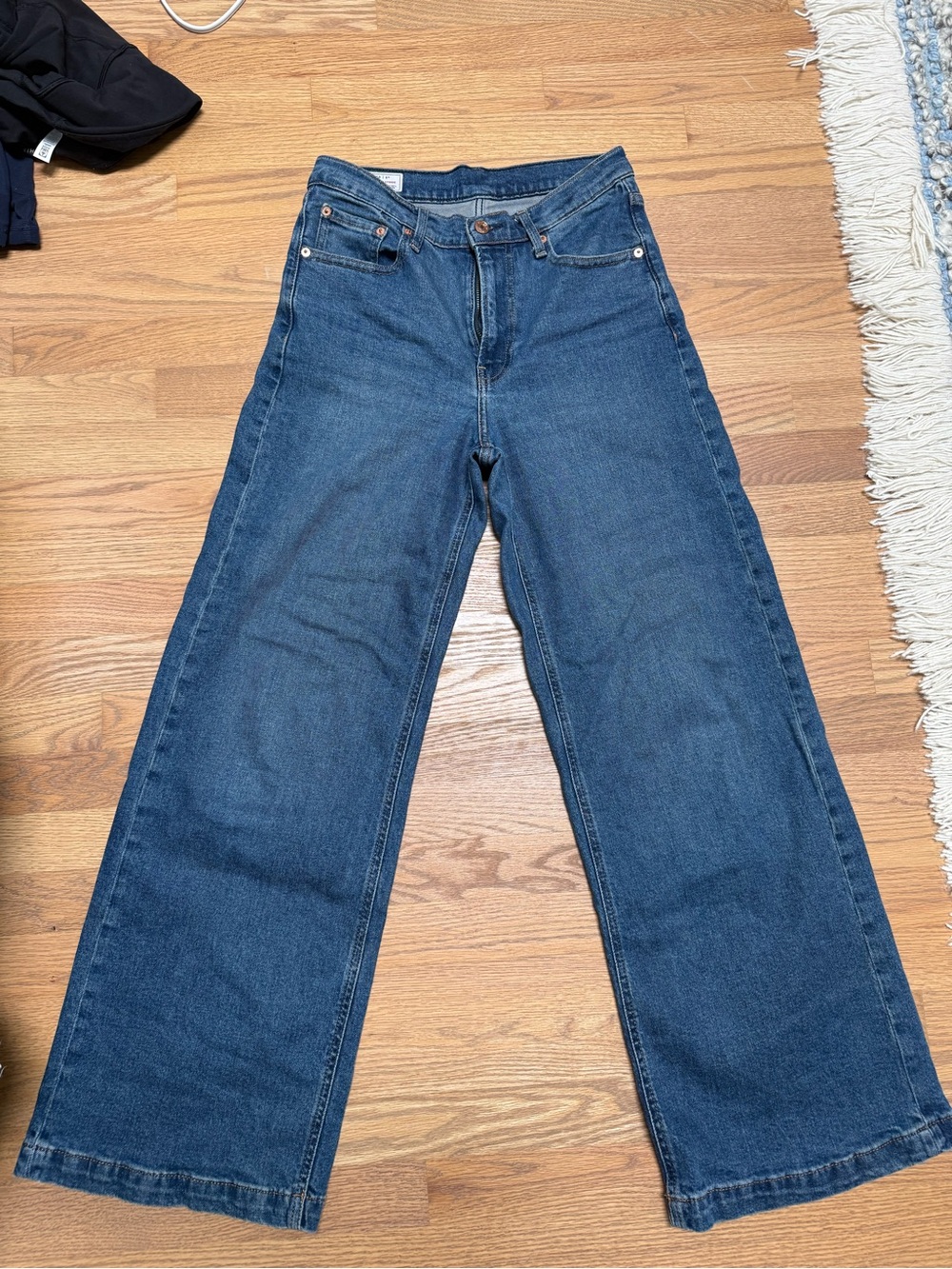 Gap High Rise Stride jeans